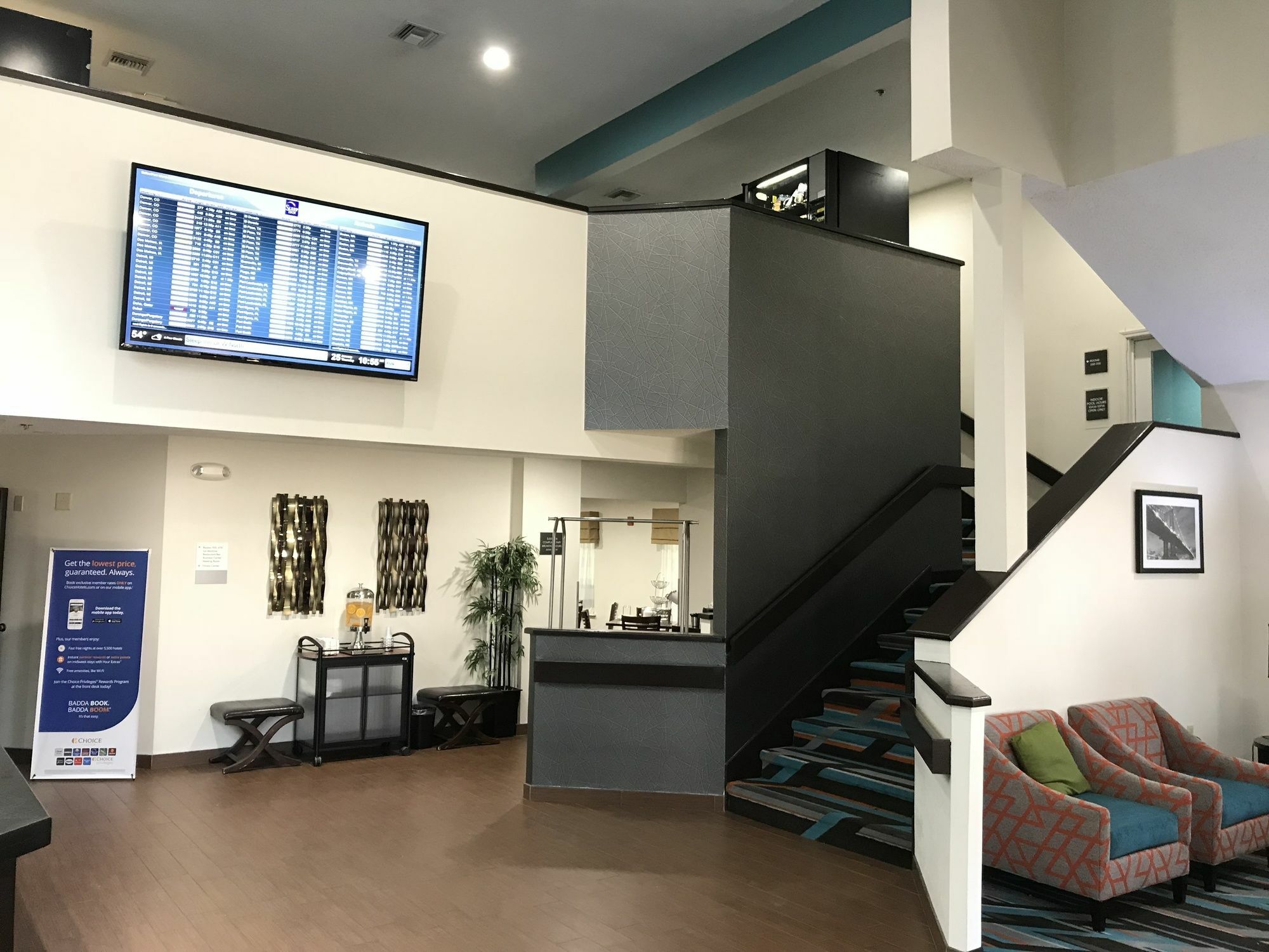 Clarion Inn & Suites Dfw North Ірвінг Екстер'єр фото